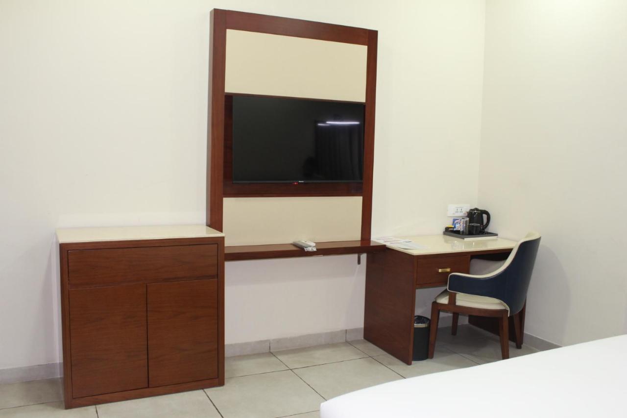 Ixoras Hotel Κινσάσα Εξωτερικό φωτογραφία