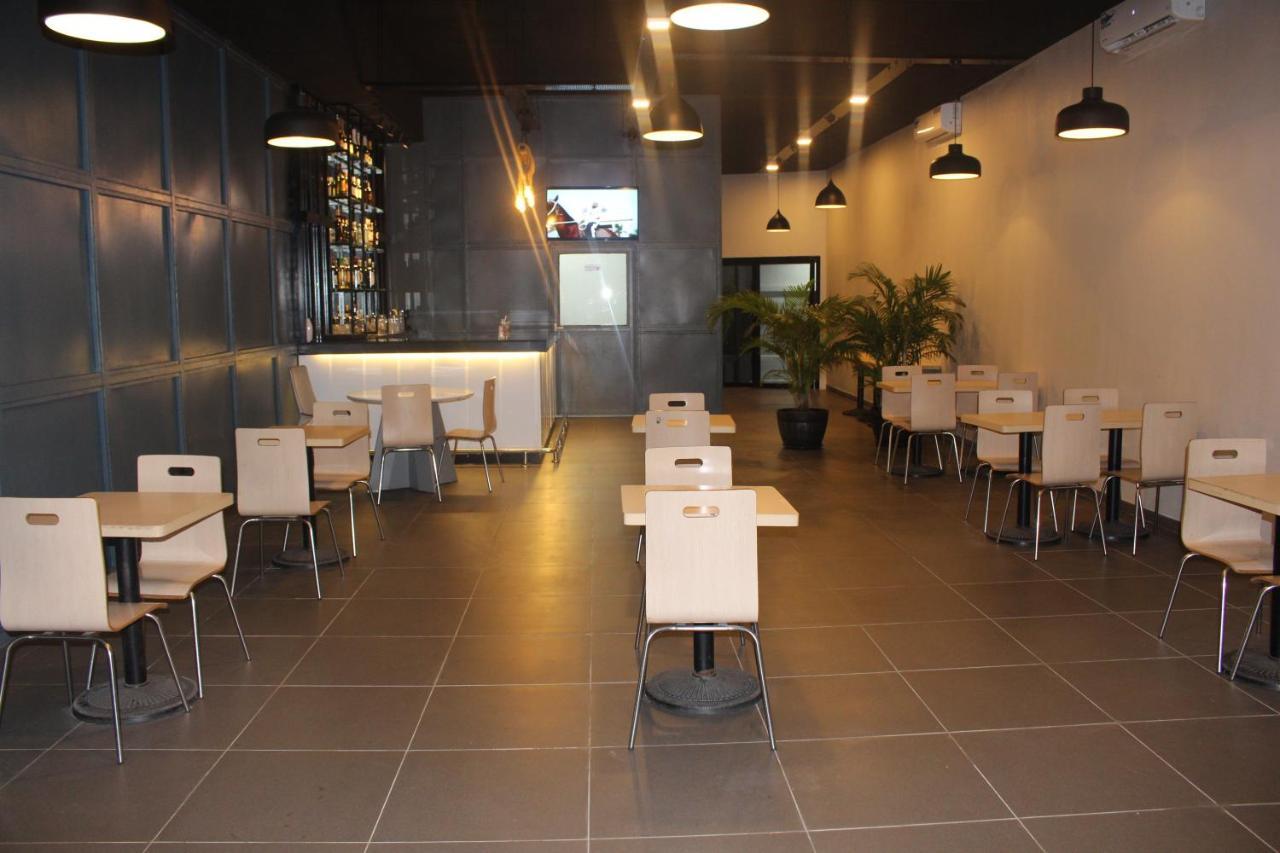 Ixoras Hotel Κινσάσα Εξωτερικό φωτογραφία